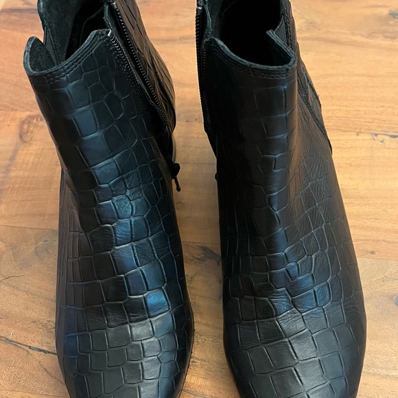 Davos ankle boots genuine leather size 8 - Picture 2 of 3